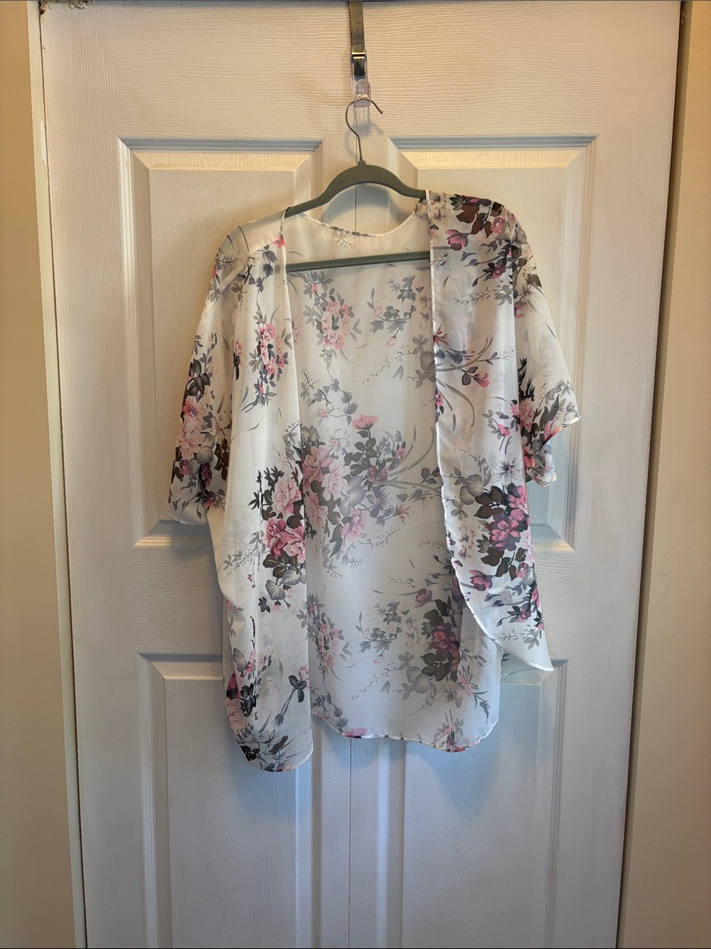 SHEIN White Floral Lightweight Kimono Cardigan with Pink and Gray Flowers